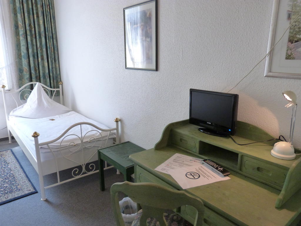 Hotel Jaegerhof Mayen Quarto foto