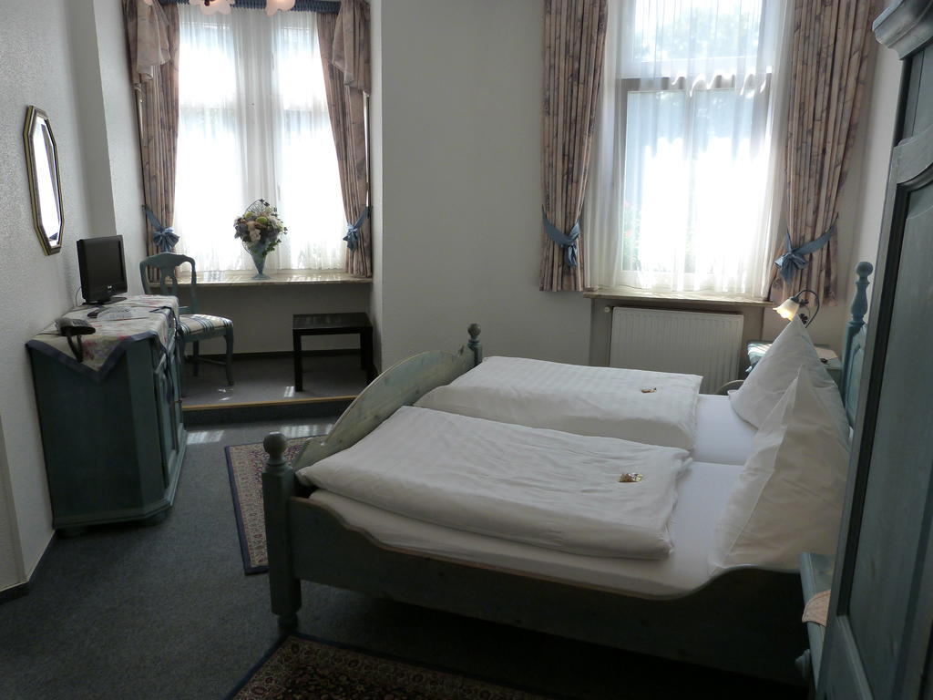 Hotel Jaegerhof Mayen Quarto foto